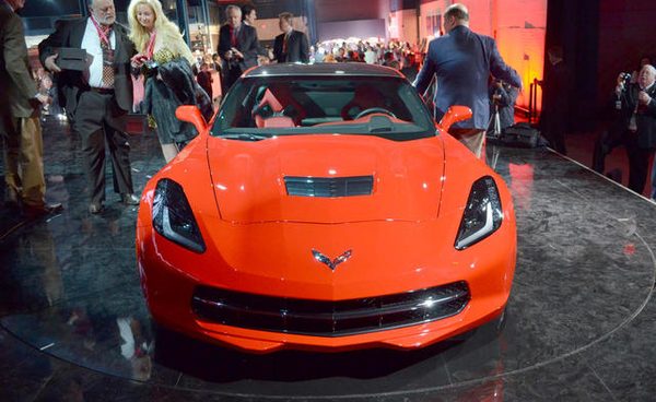  Chevrolet Corvette C7   1 050 000$